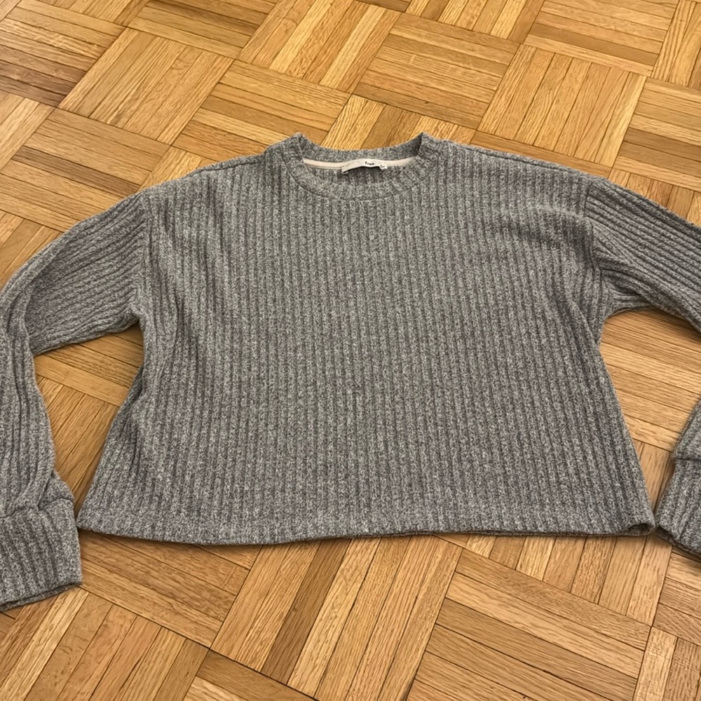 Wilfred Free Aritzia Sweater XS